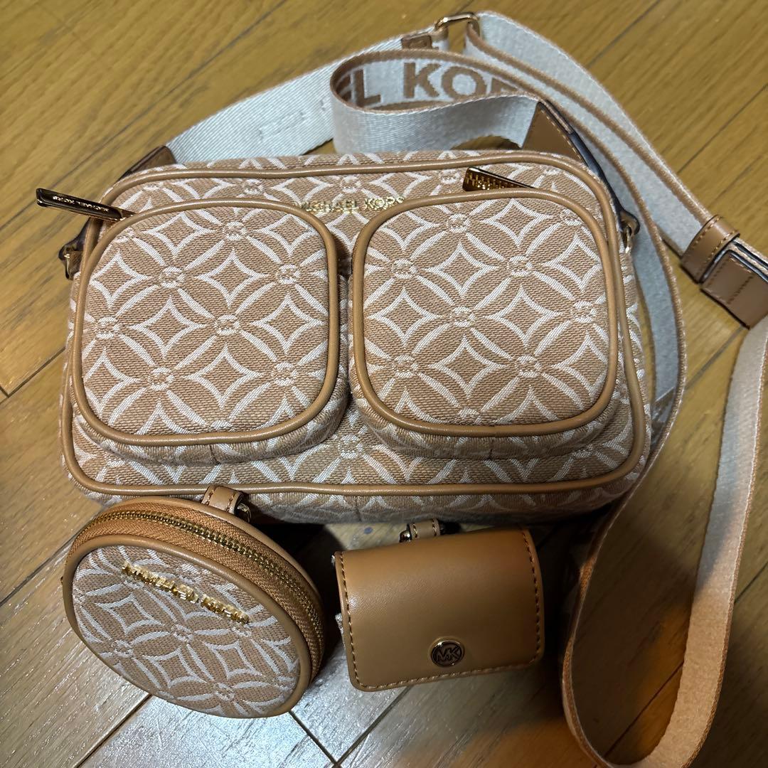 MICHAEL KORS ショルダーバッグ　ベージュ