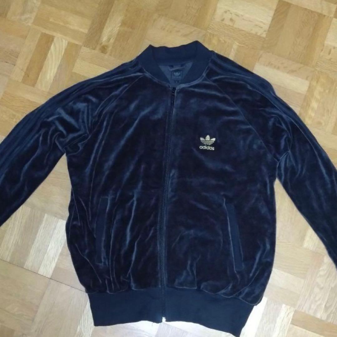 アディダスオリジナルス　黒ベロア　サイズLL　King Gnu常田着用