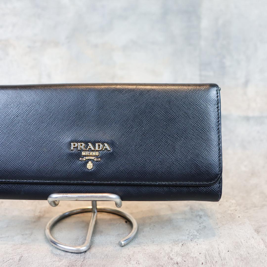 PRADA（プラダ） ロゴプレート 長財布 メンズ レディース