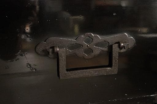 マカロン　時代庄内箪笥　兜金具　時代家具　収納タンス　古家具