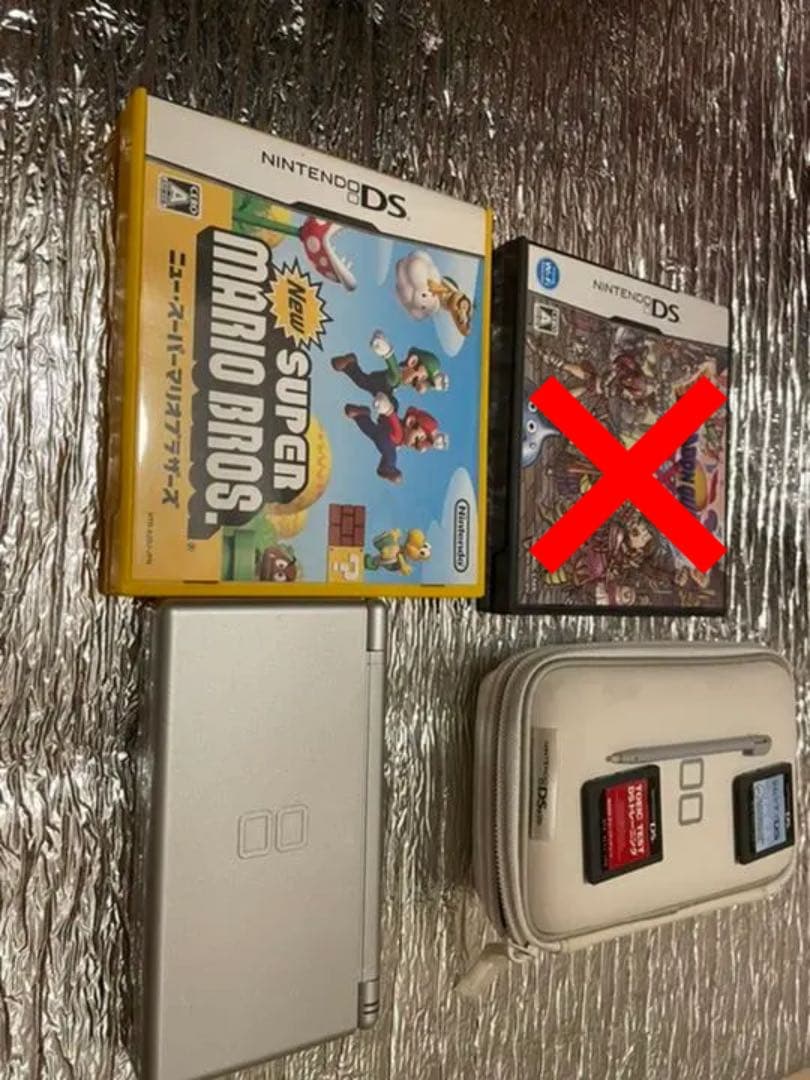 即遊べるセット！！ニンテンドーDS ライト本体、ケース　ソフト4本付き