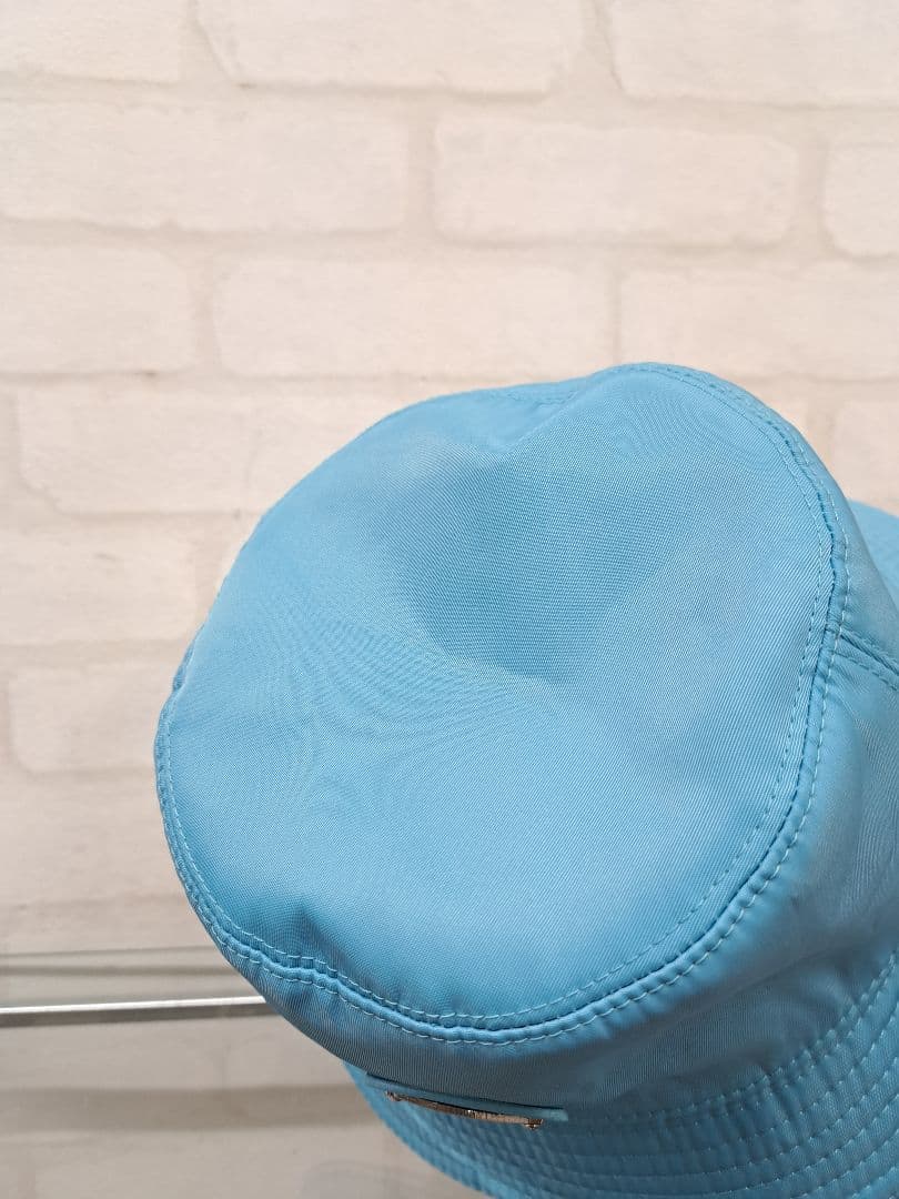 白恋まふみ　PRADA プラダ ナイロン バケットハット