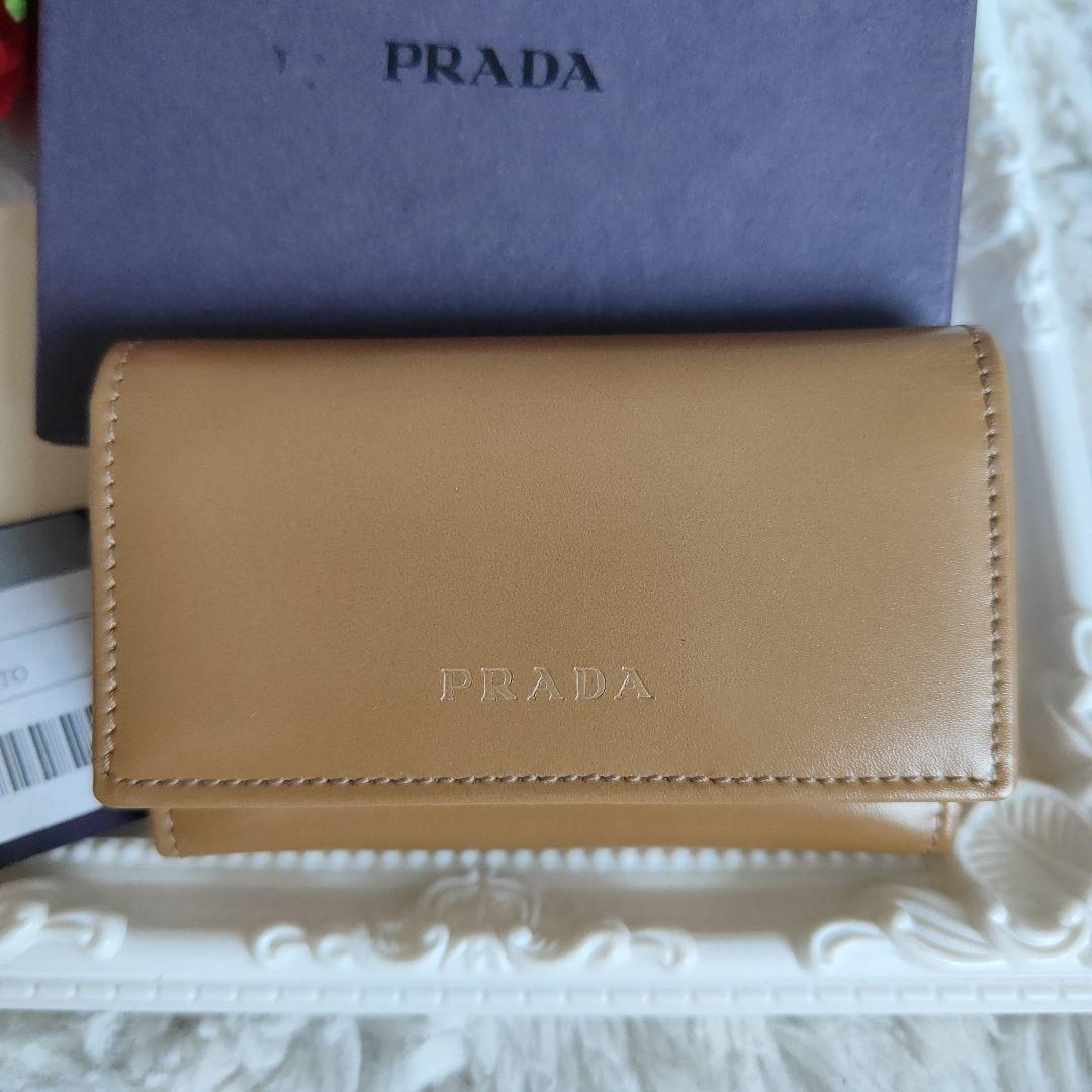 新品　未使用　PRADA　プラダ　 レザー　キーケース 正規品