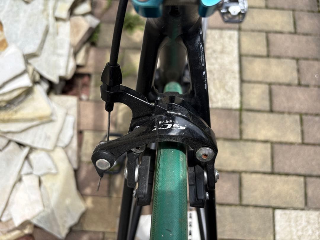 GIANT ロードバイク マットブラック Shimano 105