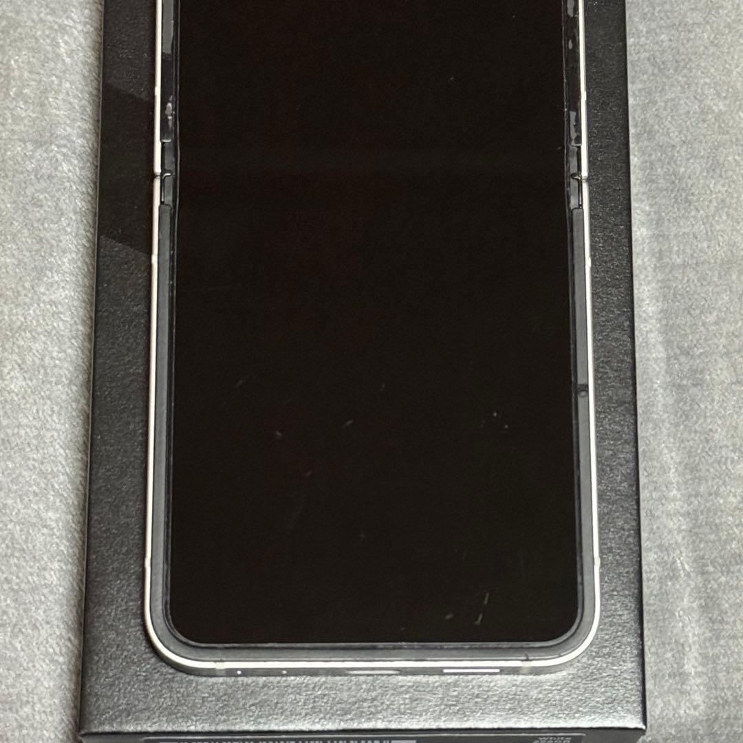 【ジャンク】Samsung Galaxy Z Flip6 256GB