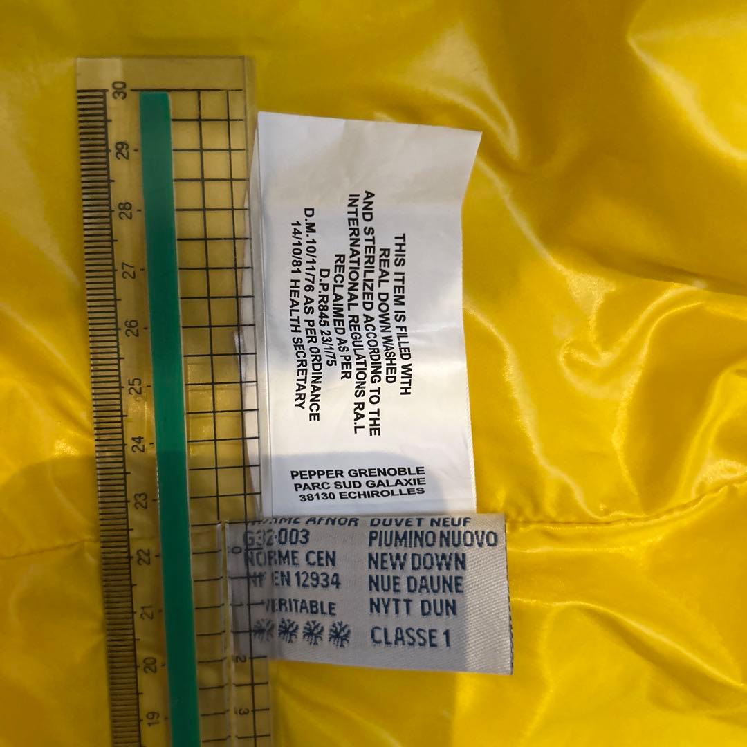 美品MONCLER ダウンベストレディース