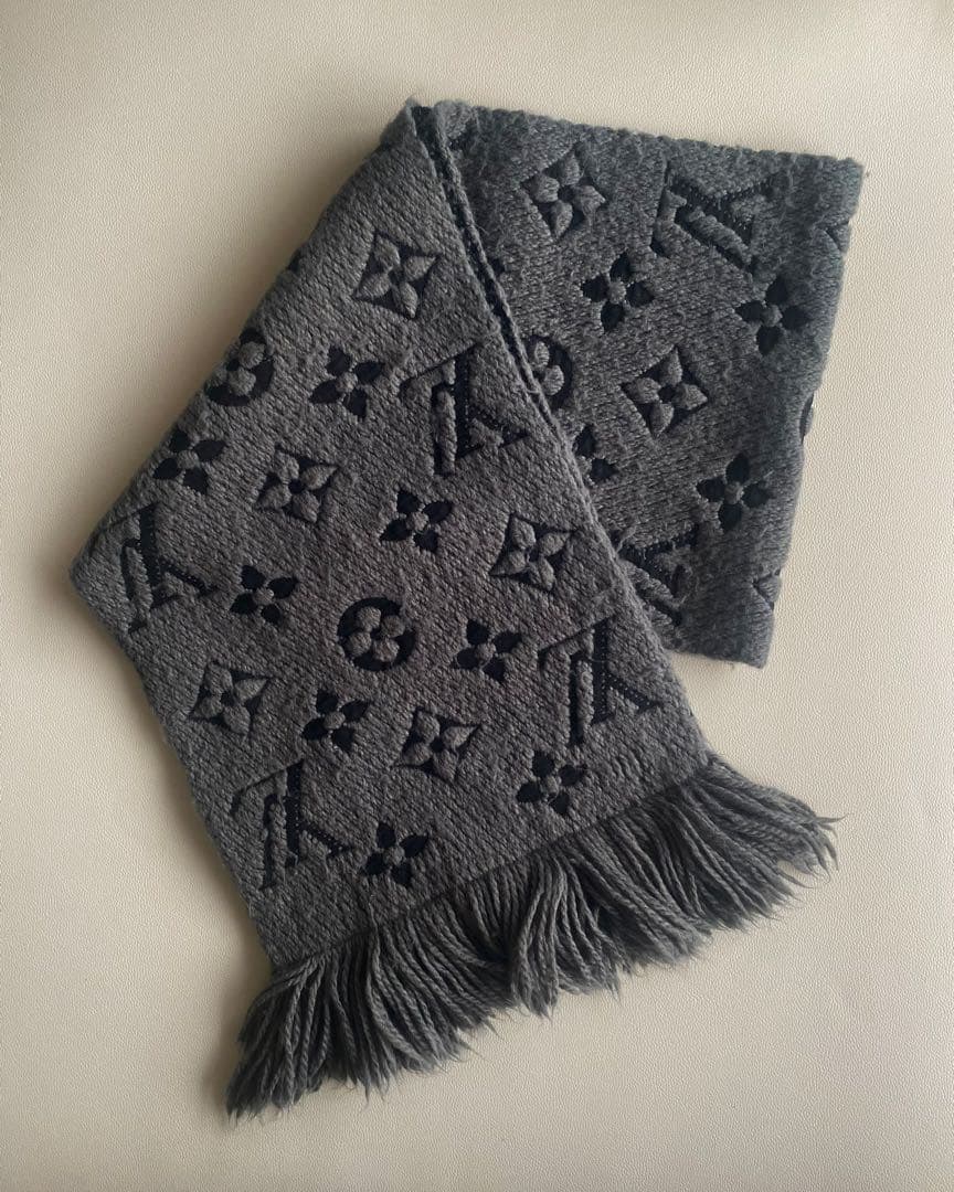 【中古品】ルイ・ヴィトン エシャルプ ロゴ マニア モノグラム マフラー グレー