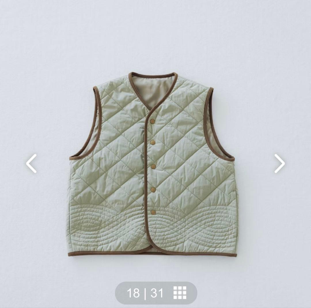 毎日着回したいキルティングベスト　よしいちひろさんコラボ　ライトカーキ　完売品