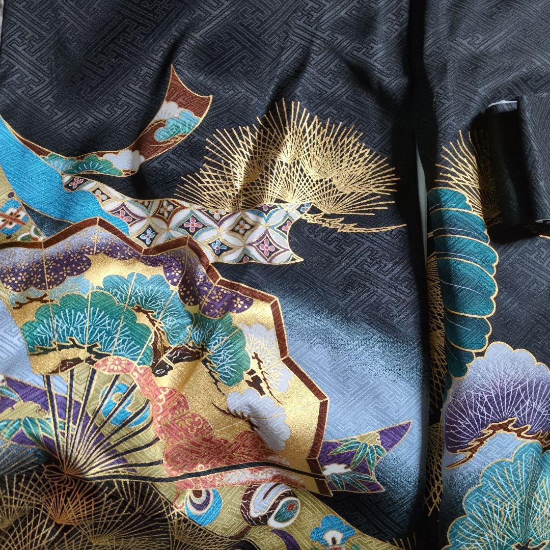 【新品】お宮参り用　掛け着　黒地に華やかな絵柄の着物　お祝い着