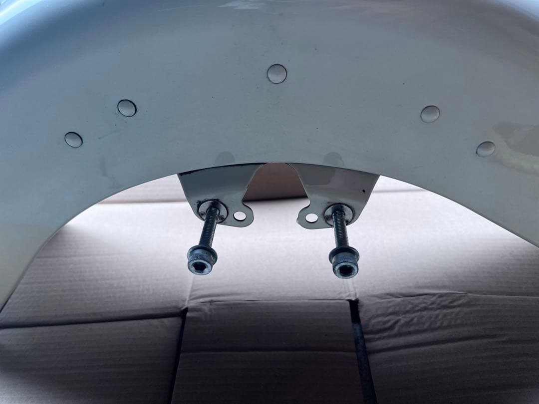 2018年式 FLTRXS 純正フロントフェンダー