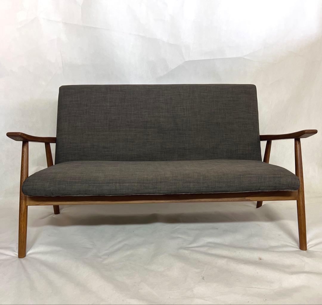 オーク無垢材フレームソファ・ダークグレーファブリック・横幅132cm