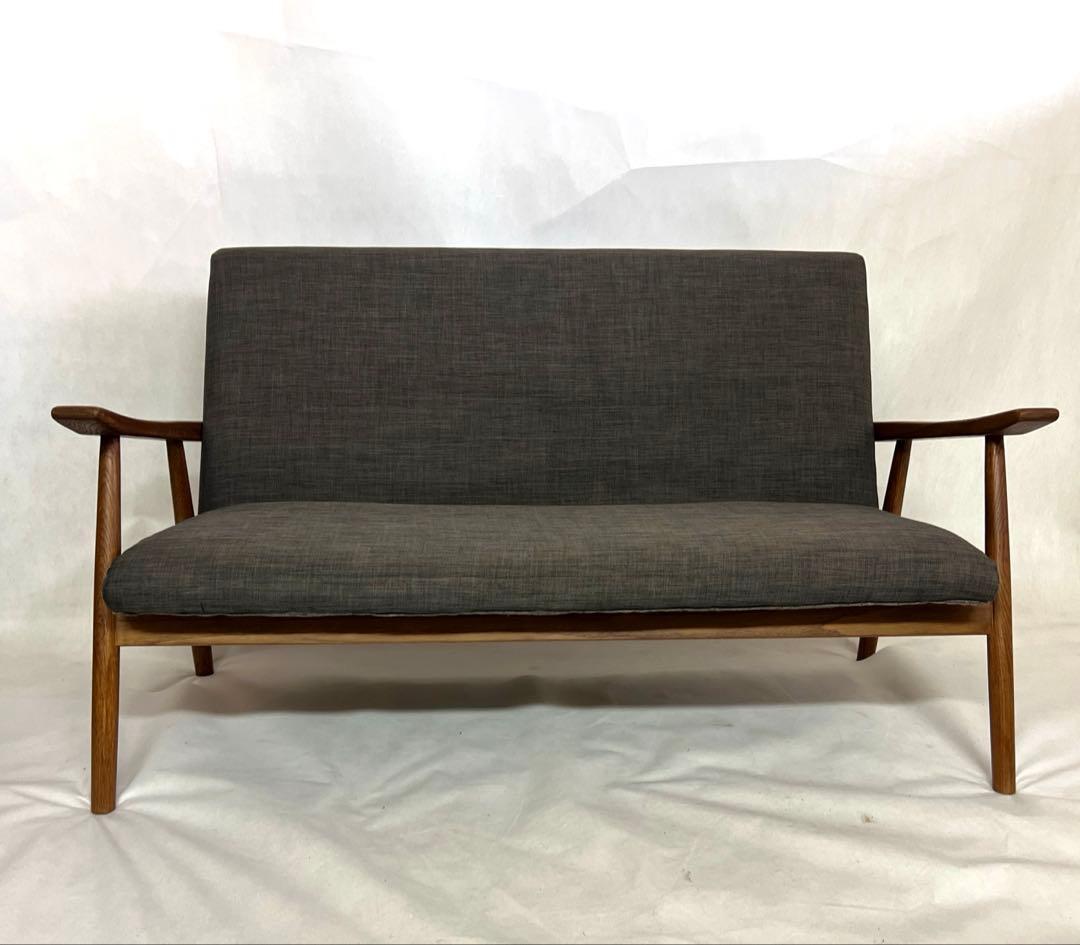 オーク無垢材フレームソファ・ダークグレーファブリック・横幅132cm