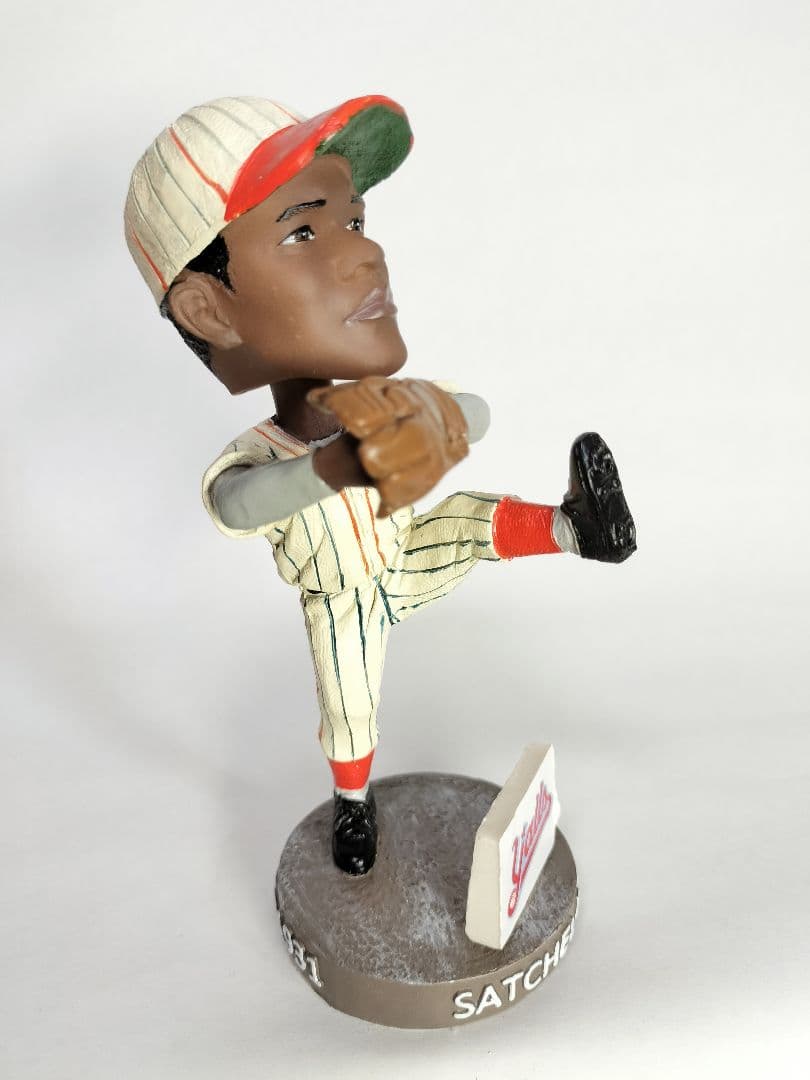 サチェル・ペイジ／”ニグロリーグ100周年” ボブルヘッド人形