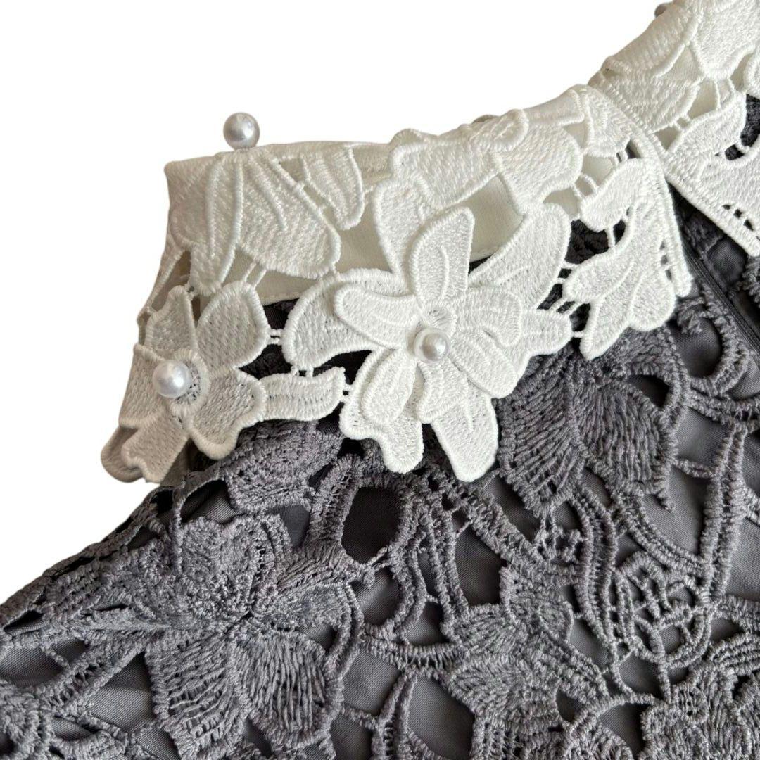 美品✨️Leja　花柄レースカラースパンコール刺繍Aラインフレアドレスワンピース