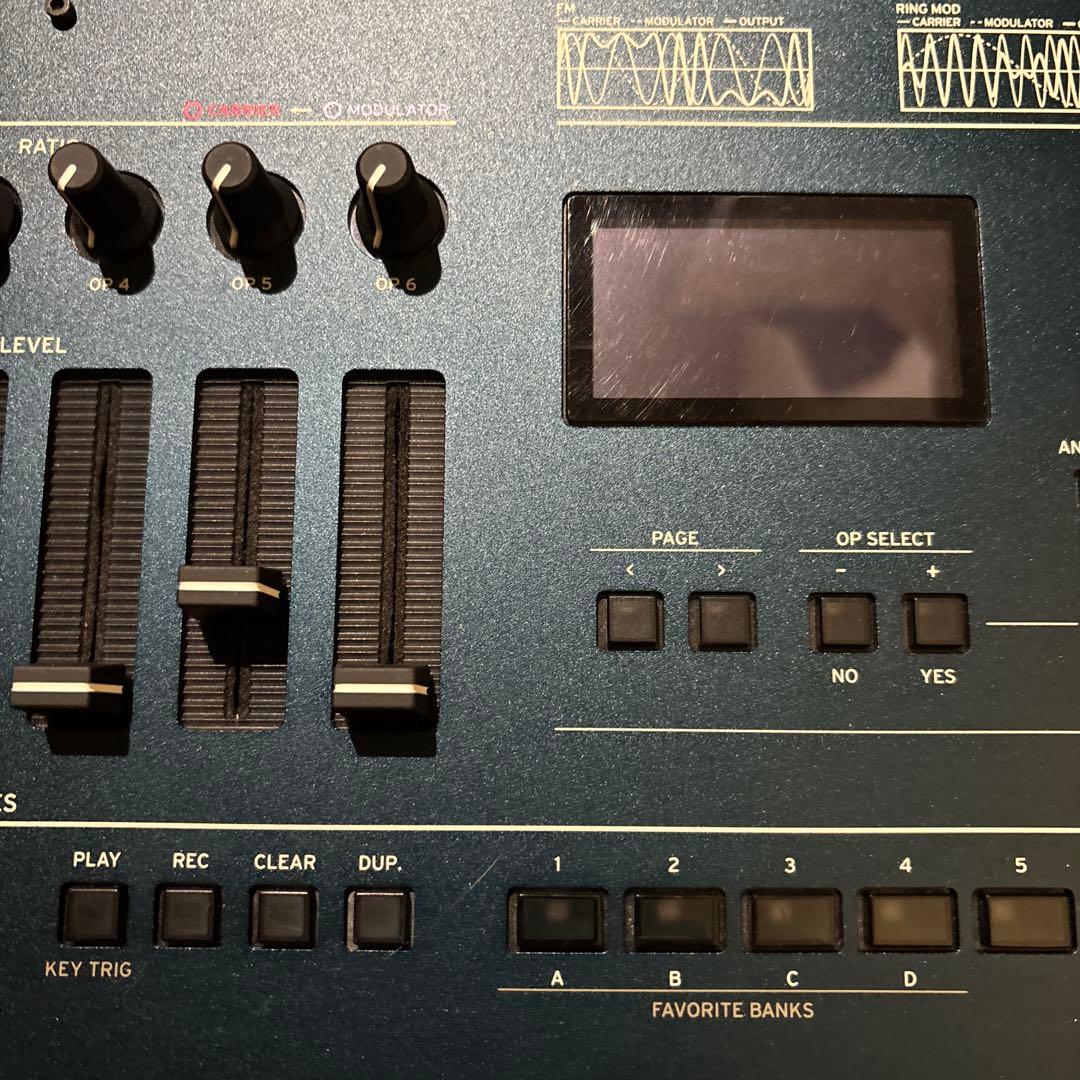 【美品】korg opsix mk1 純正ソフトケース付き
