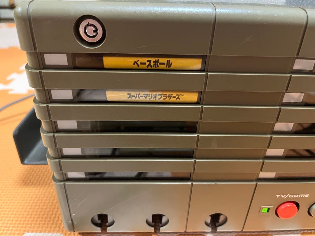 ゆ*1様 ファミコンボックス業務用