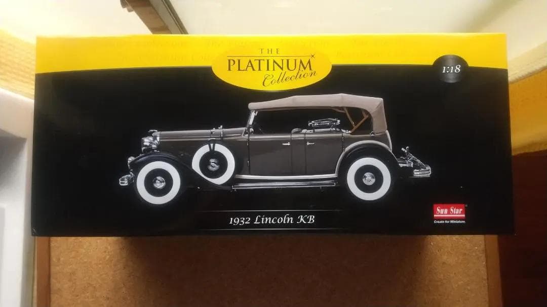 1/18 リンカーンKB　サンスター　ミニカー
