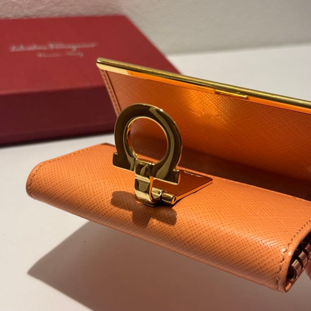 Salvatore Ferragamo キーケース