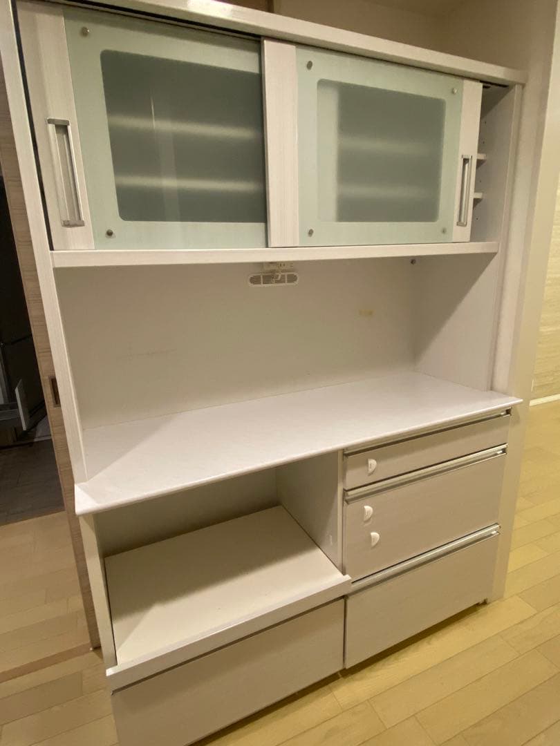 食器棚　幅140cm ホワイト　鏡面