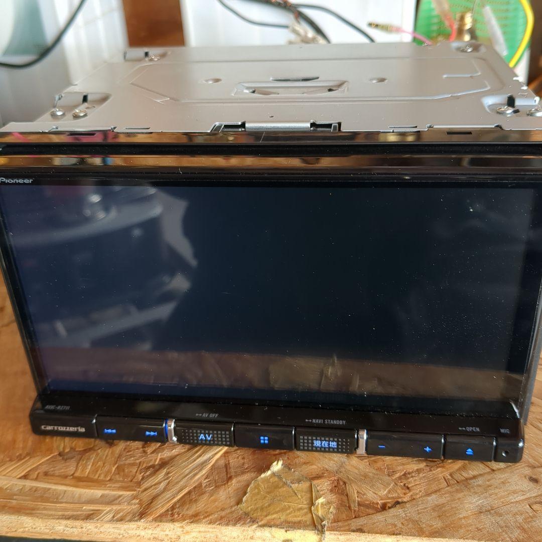 Pioneer AVIC-RZ711-E カーナビ（ジャンク品）