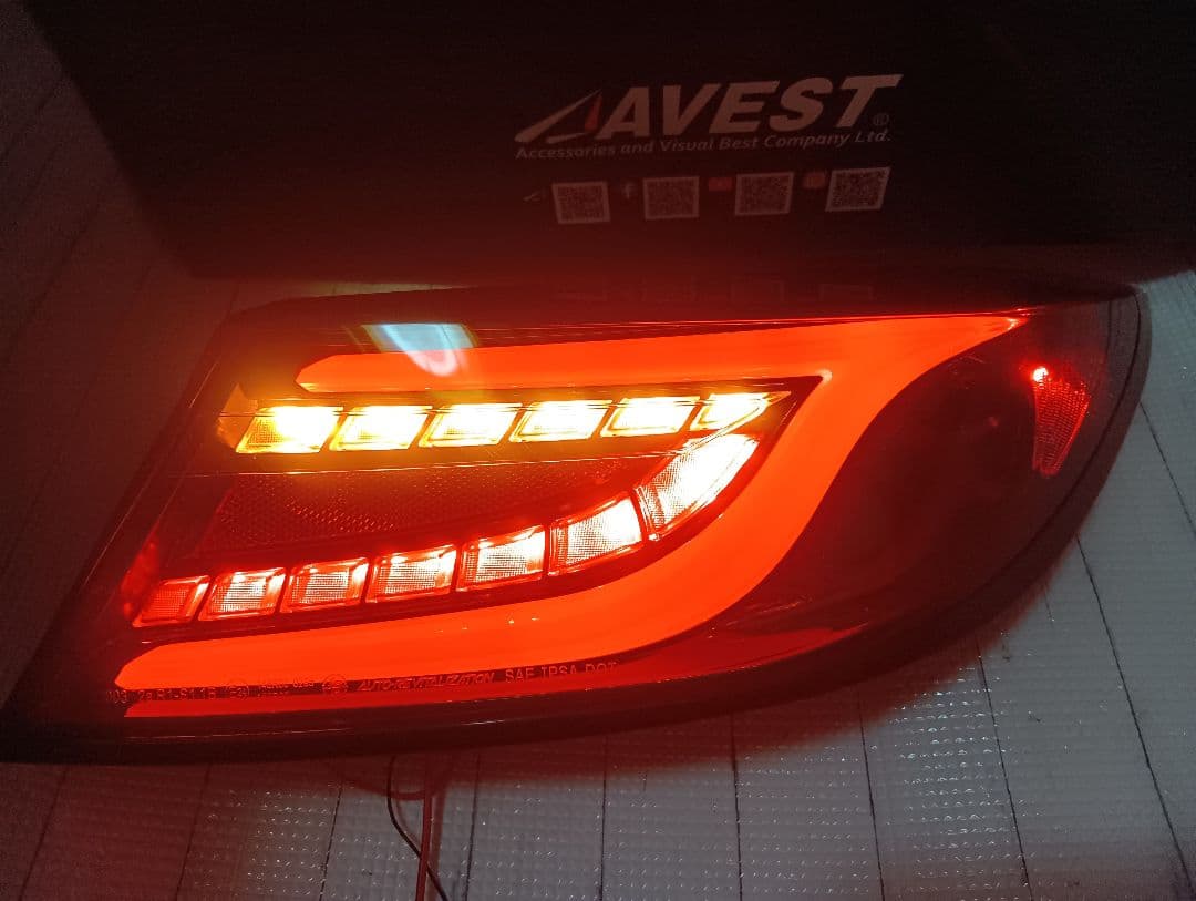 AVEST　GR86 ZN8 BRZ ZD8　シーケンシャルスモークバージョン1