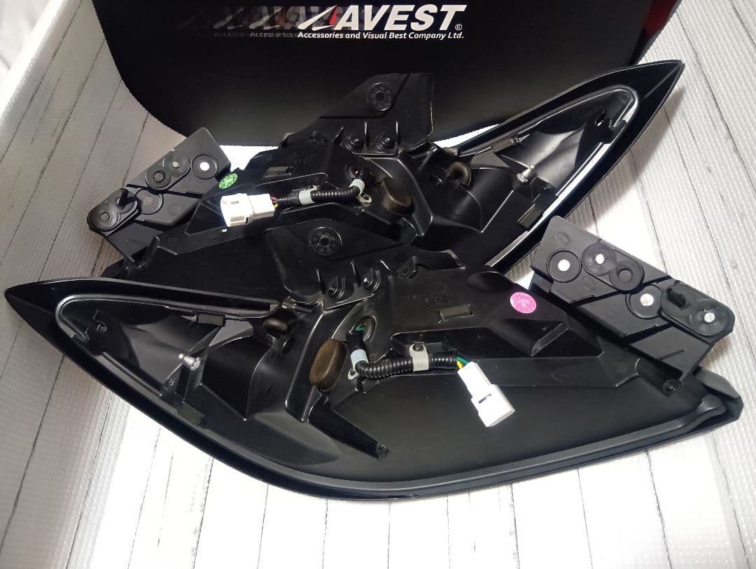 AVEST　GR86 ZN8 BRZ ZD8　シーケンシャルスモークバージョン1