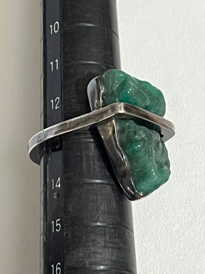 天然石エメラルド原石リングアトリエ「之」