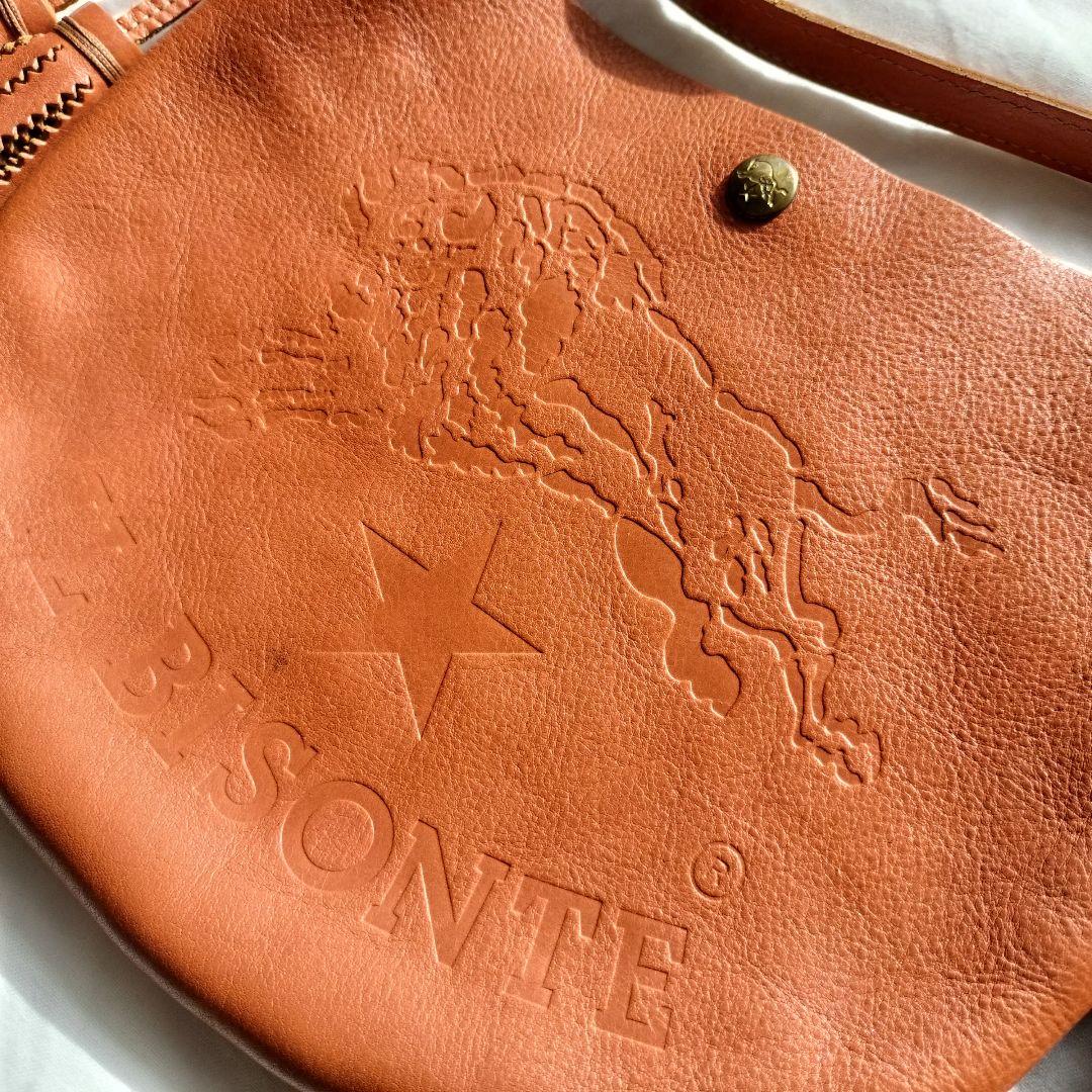 イルビゾンテ IL BISONTE ビッグロゴ レザー ショルダーバッグ