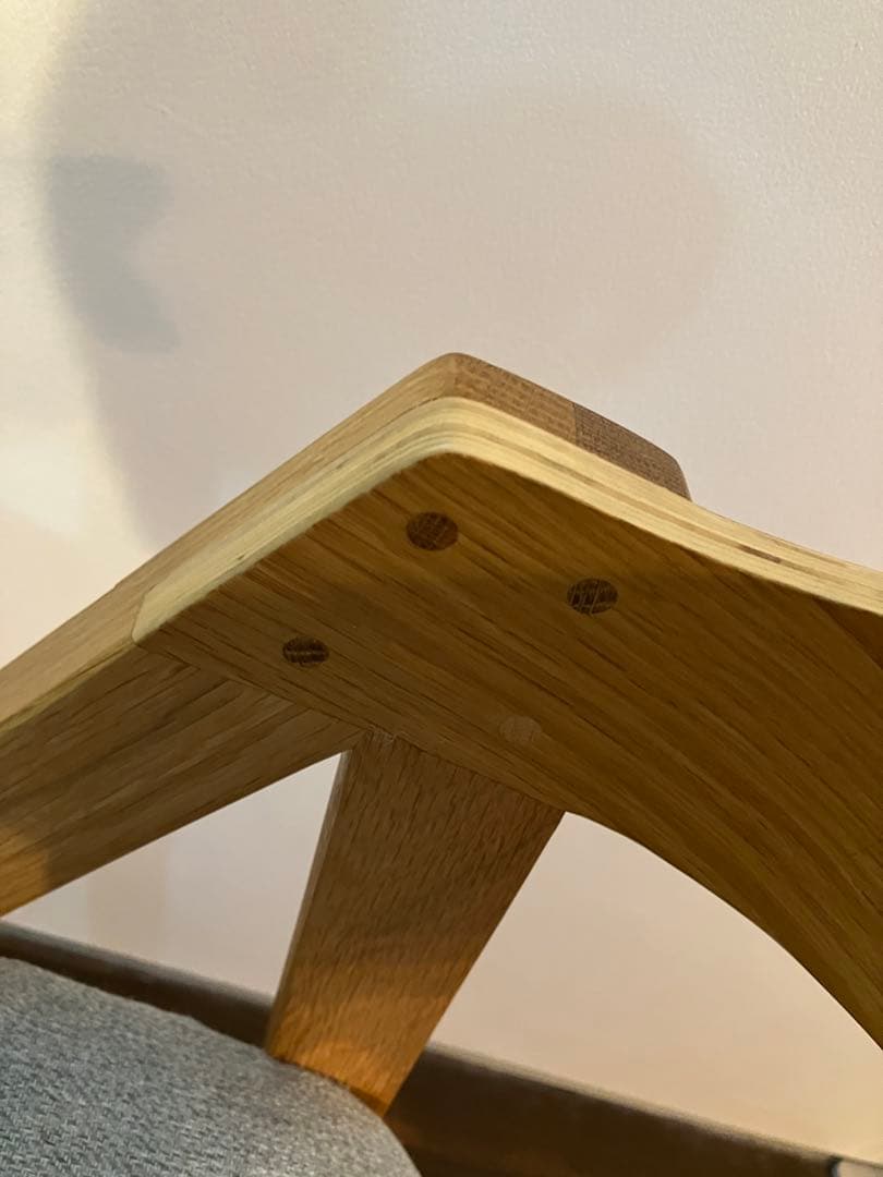 unico ウニコ　ダイニングチェア 木製 グレー布張り②