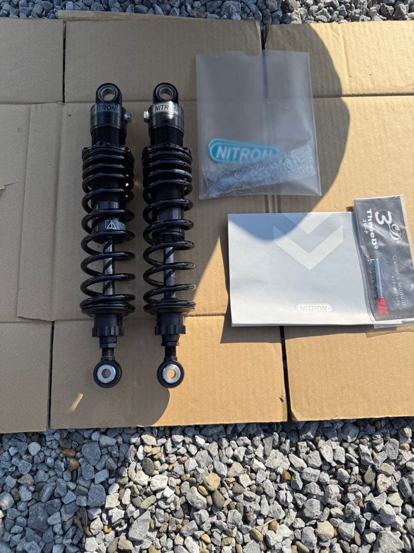 ナイトロン　サスペンション　GS400