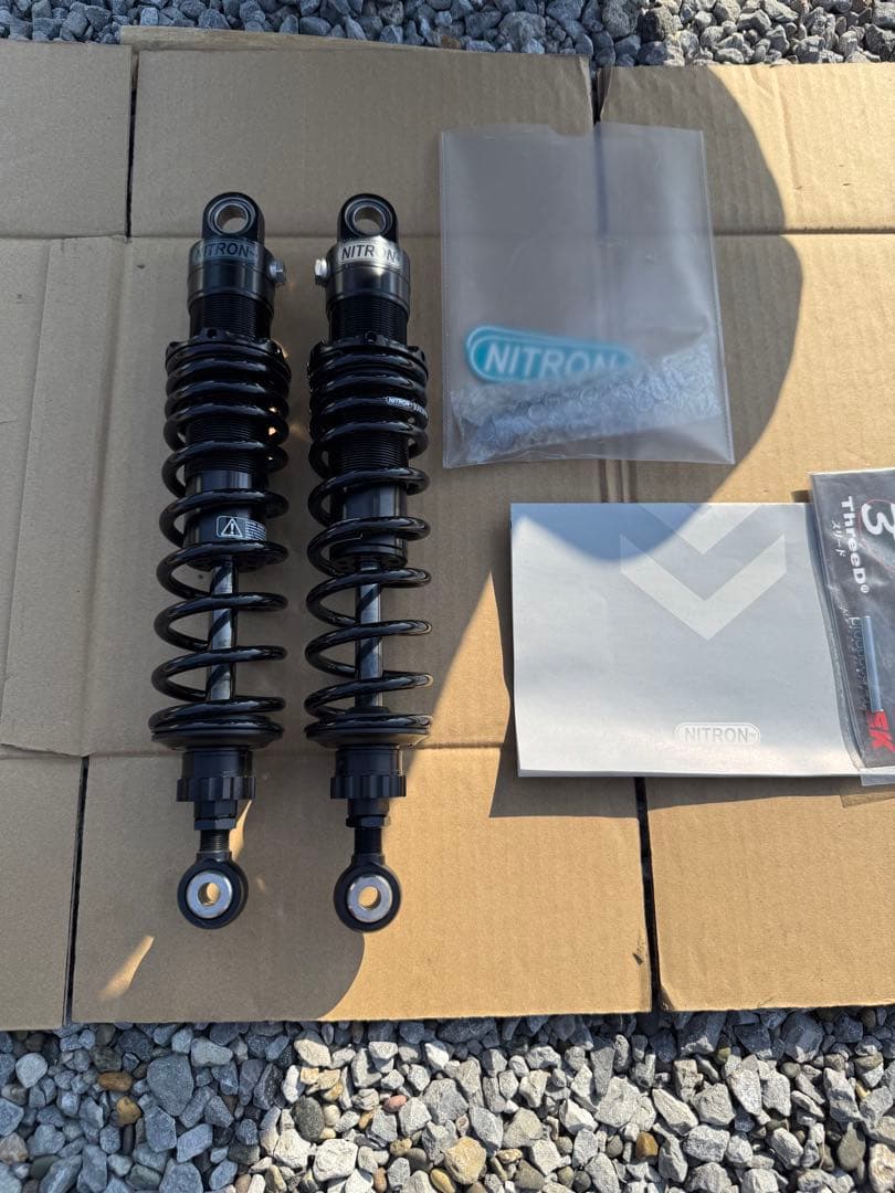 ナイトロン　サスペンション　GS400