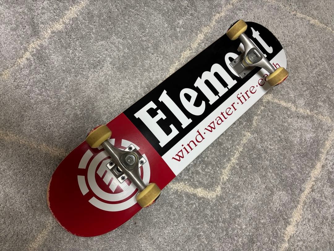Element エレメント　スケートボード　コンプリート