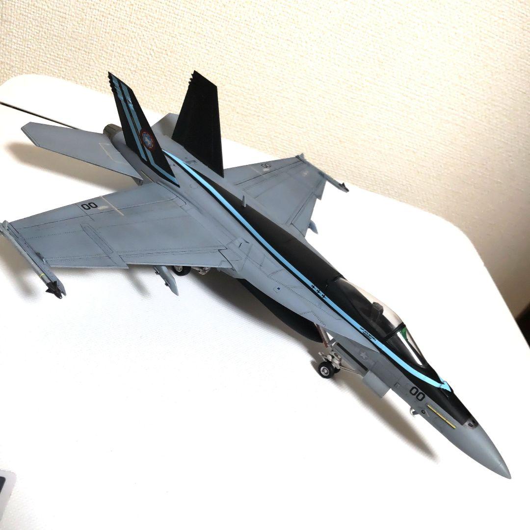 戦闘機プラモデル完成品1/72F−18 トップガン