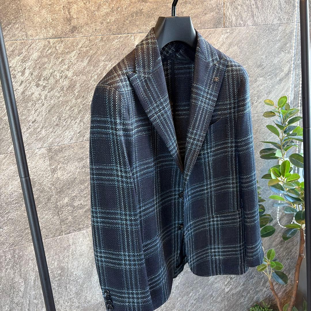 未使用品　タリアトーレ　ジャケット　42