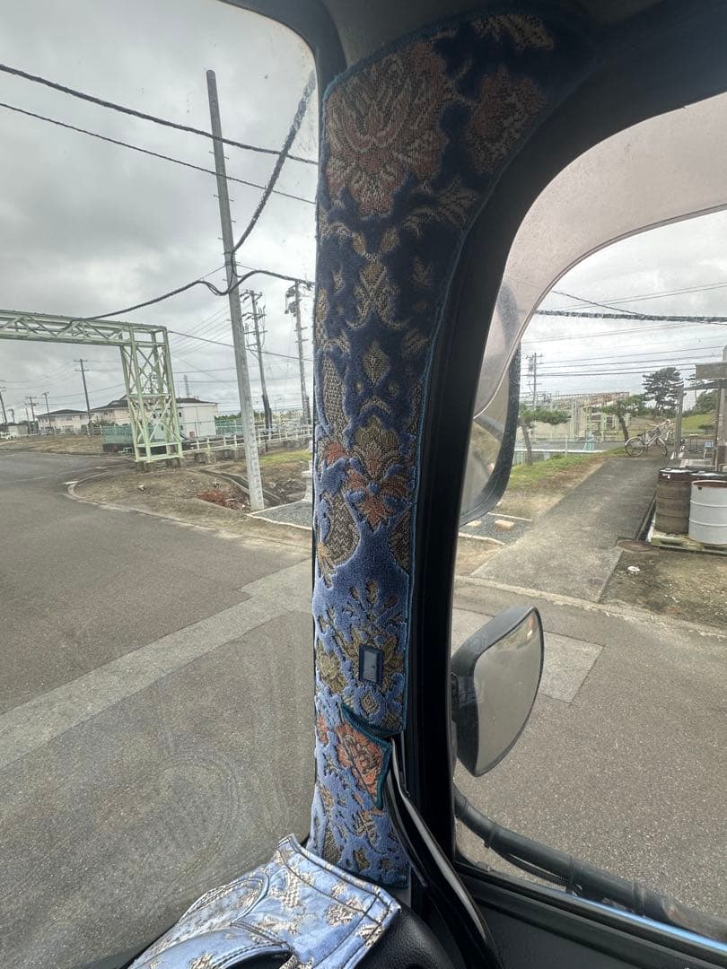 グランドプロフィア　トラック内装　金華山