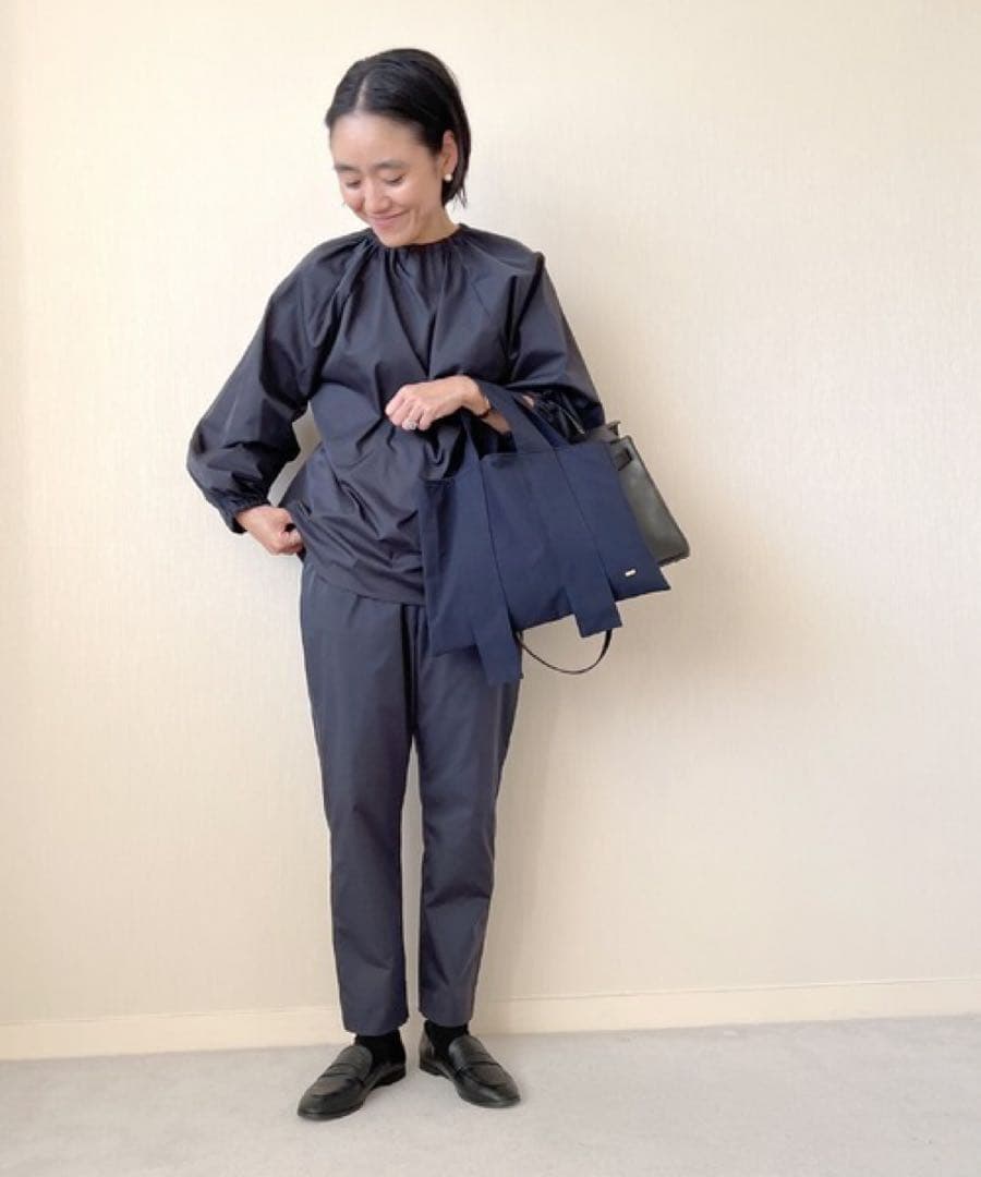 美品【COUDRE】クードル　ワイドハンドルショートトート　ネイビー　金子綾さん