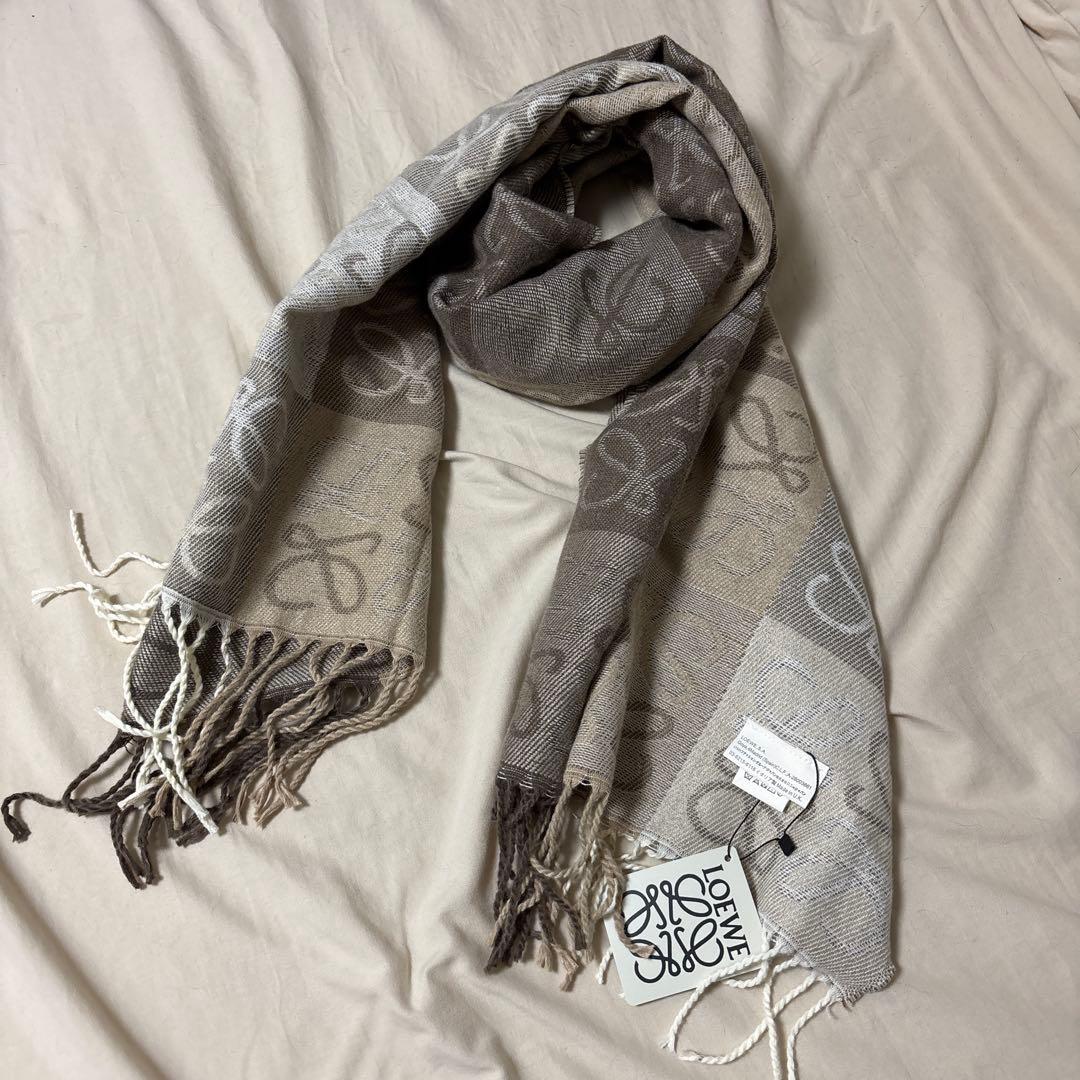 l*i様 パターン入りマフラー ベージュ系