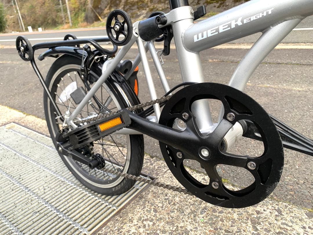 【美品】未使用品 即乘 折り畳み転車 EIGHT ミニベロSRF3 内3速 16