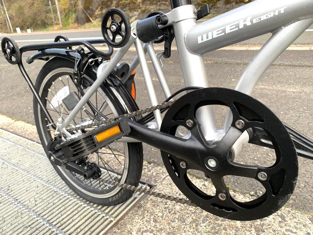 【美品】未使用品 即乘 折り畳み転車 EIGHT ミニベロSRF3 内3速 16