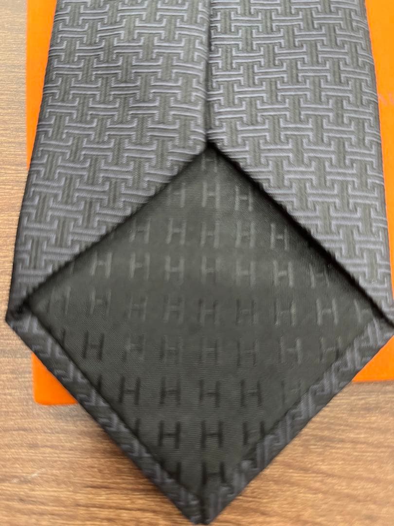 エルメス　ネクタイ　未使用　グレー