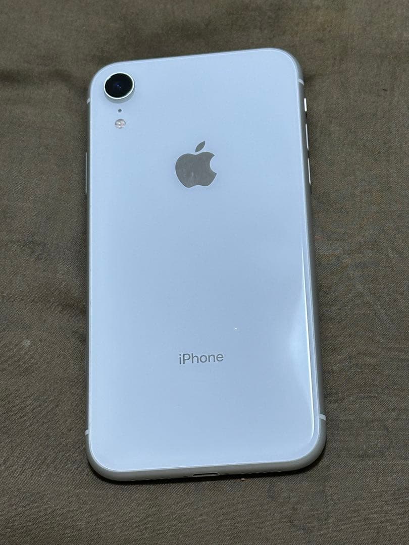 iPhone XR ホワイト SIMフリー