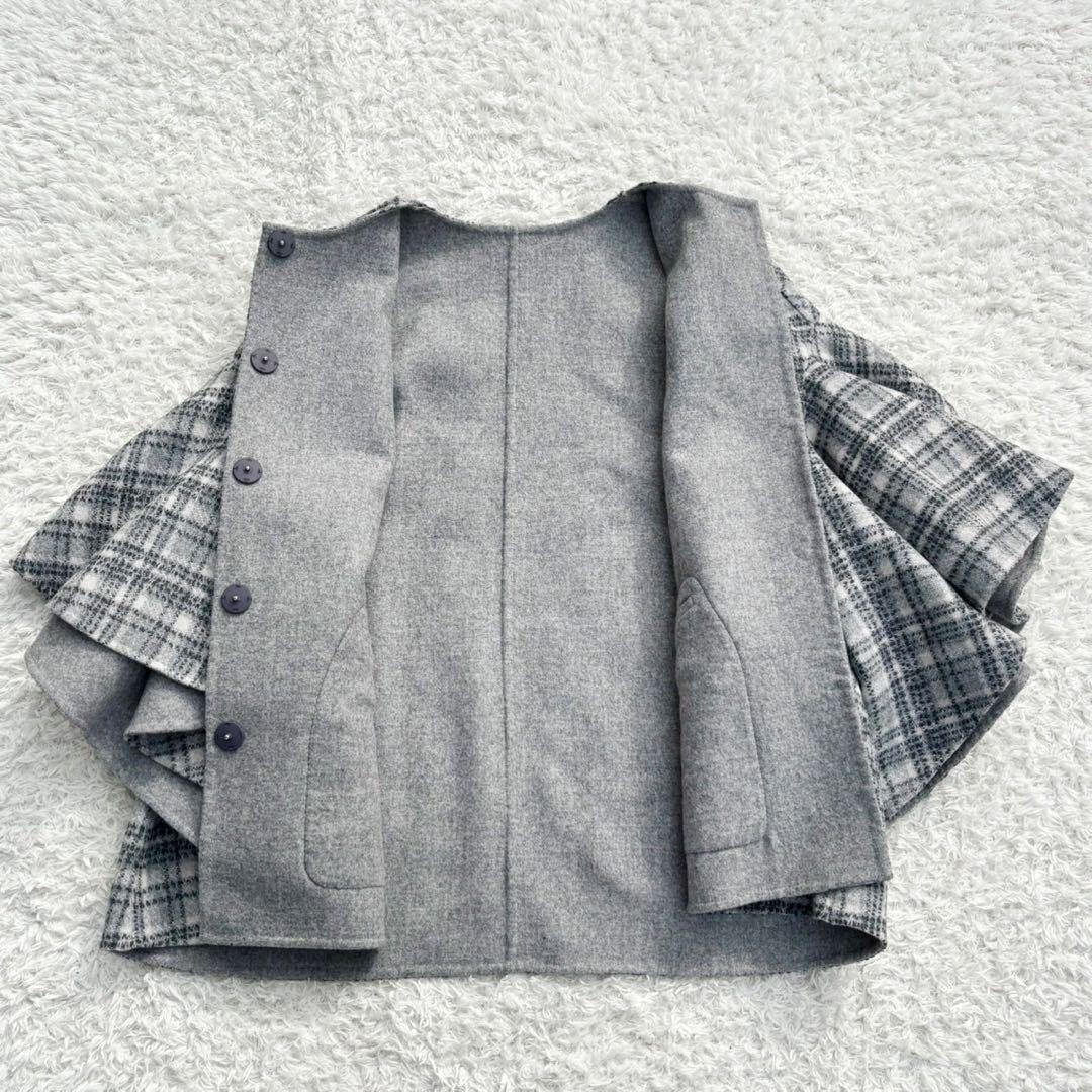 ♡新品タグ付♡ セブンテン　ラッフルスリーブリバーシブルコート　グレー