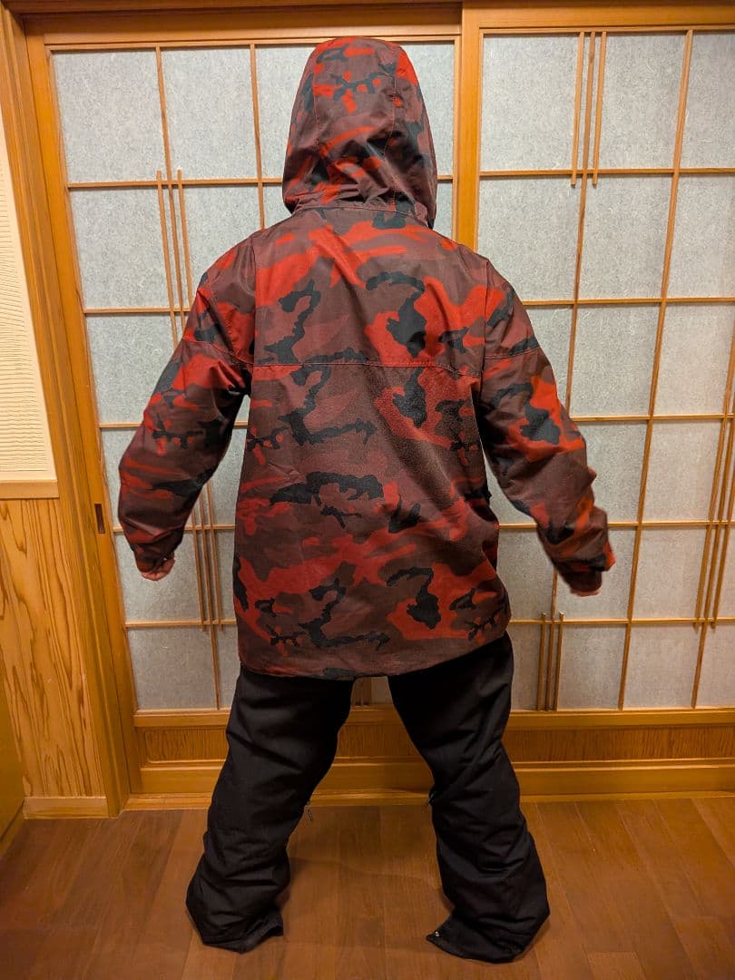VOLCOM赤黒迷彩 スノーボードウェアセット