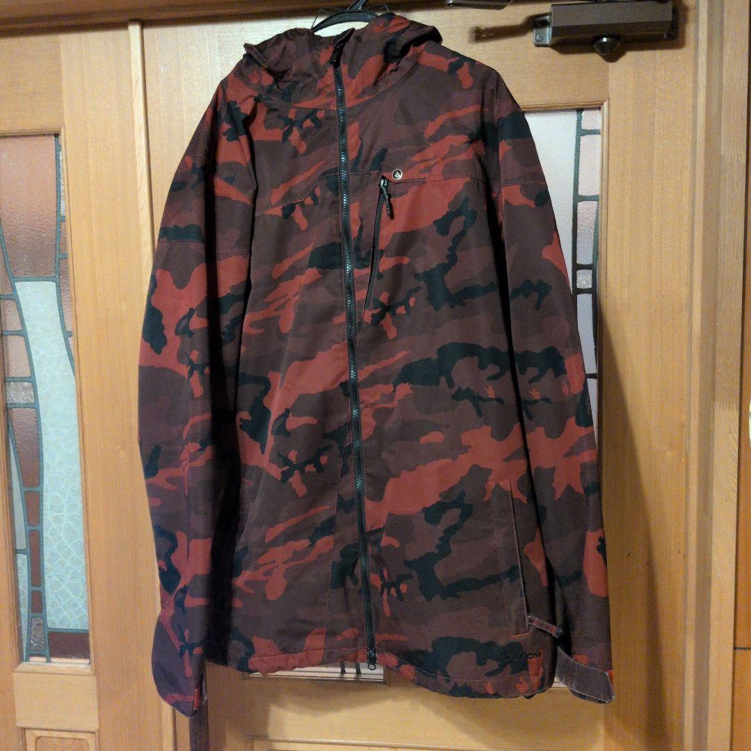 VOLCOM赤黒迷彩 スノーボードウェアセット