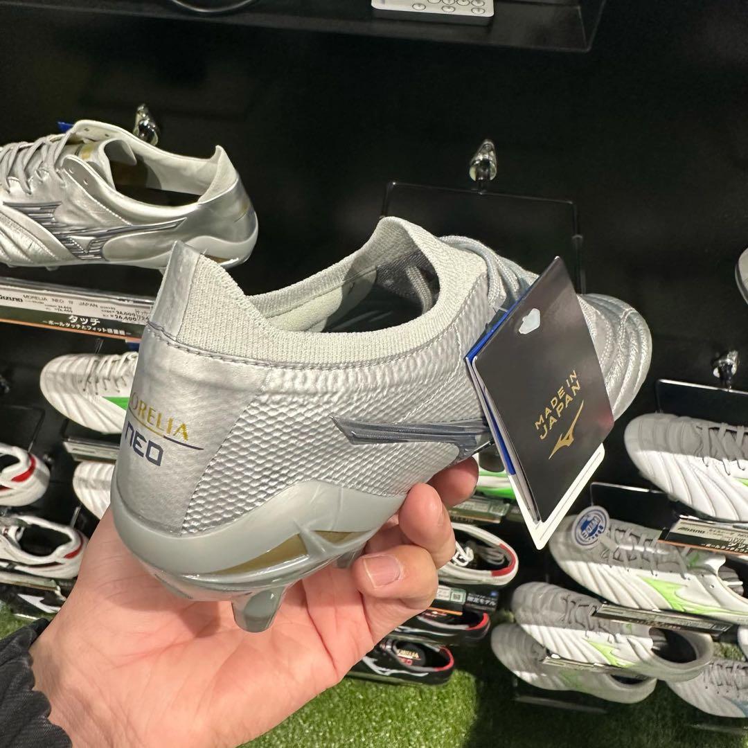 Mizuno モレリアネオ 4 β JAPAN 25.5cm