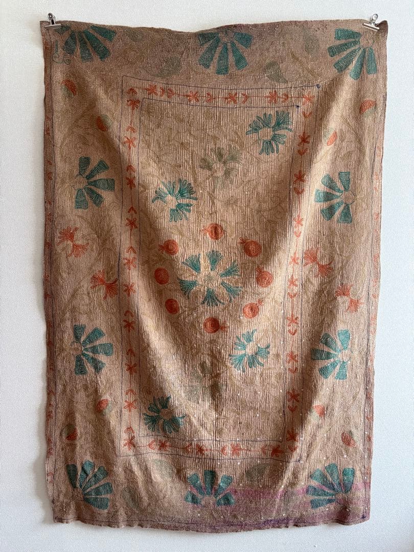 「美品」スザニ刺繍カンタキルト　スザニ刺繍 インド　手仕事　一点もの