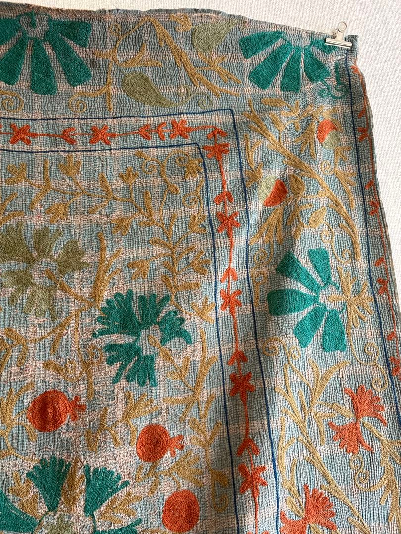 「美品」スザニ刺繍カンタキルト　スザニ刺繍 インド　手仕事　一点もの