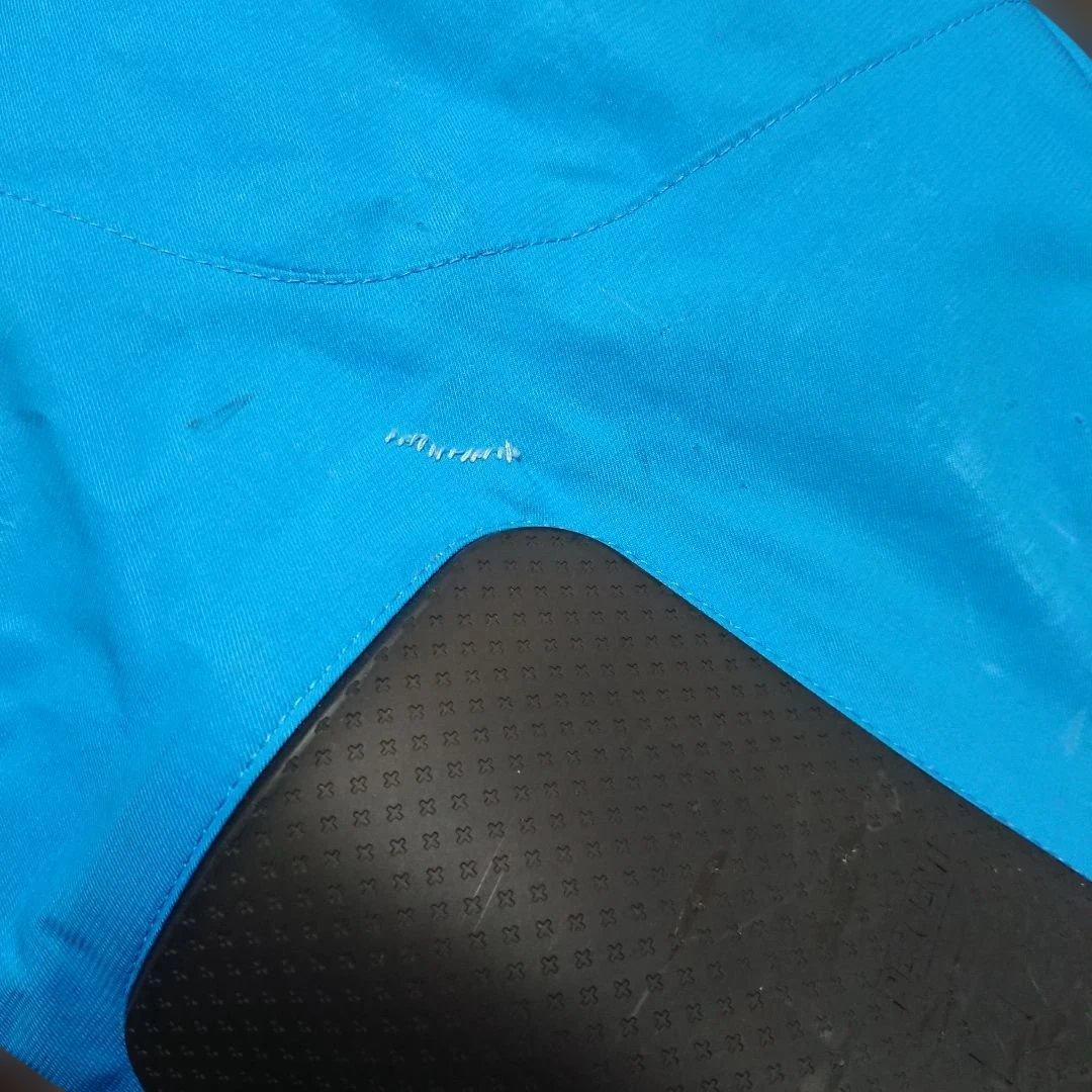 送料無料【DESCENTE】水色スキーウェア上下セット L/L