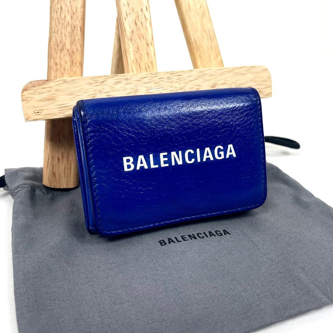 バレンシアガ 三つ折り財布　エブリデイ　ロゴプリント　レザー　ブルー　ミニ財布