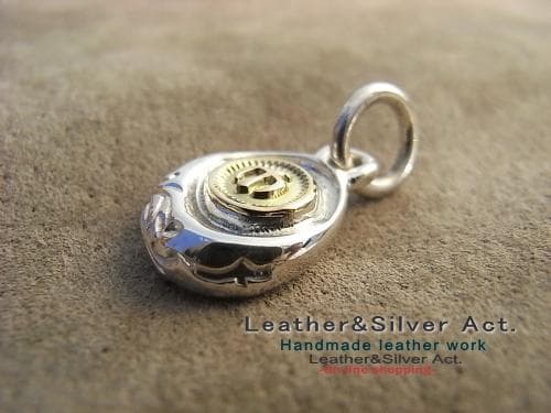 イーグル ペンダントトップ　シルバー925　ゴールド（ｋ18）イーグル手彫り